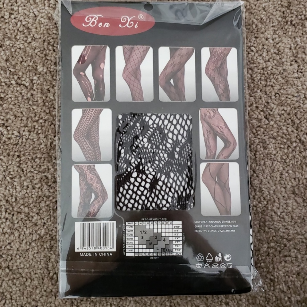 fishnet pantyhose